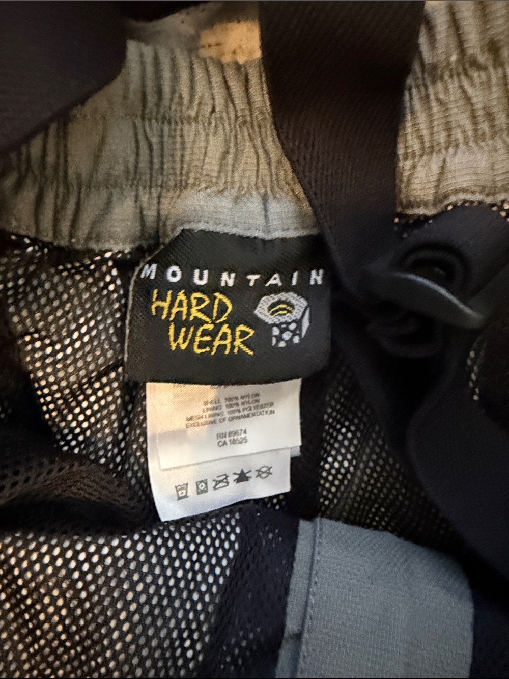 Mountain Hardwear Men's Light Gray Snow Pants with Black Suspenders - Picture 2 of 3